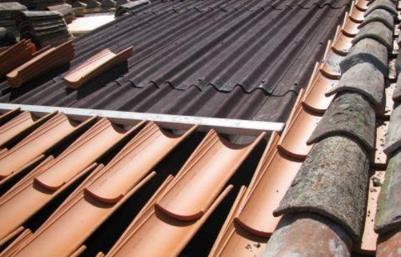 ReparaciondeTiposdeTejassegunsuFormayMontajeenlaCiudaddeHuercaldeAlmeria 1920w