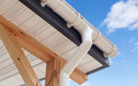 instalacio ndecanaletasdelluviadepvcenAlmeri a 455w