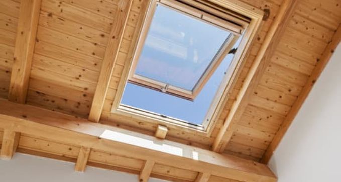 instalacio ndeclaraboyaenlabohardilladeunacasaenAlmeri a 720w